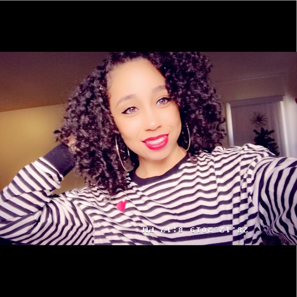 Meet your Posher, Yvette - Picture 1 of 1